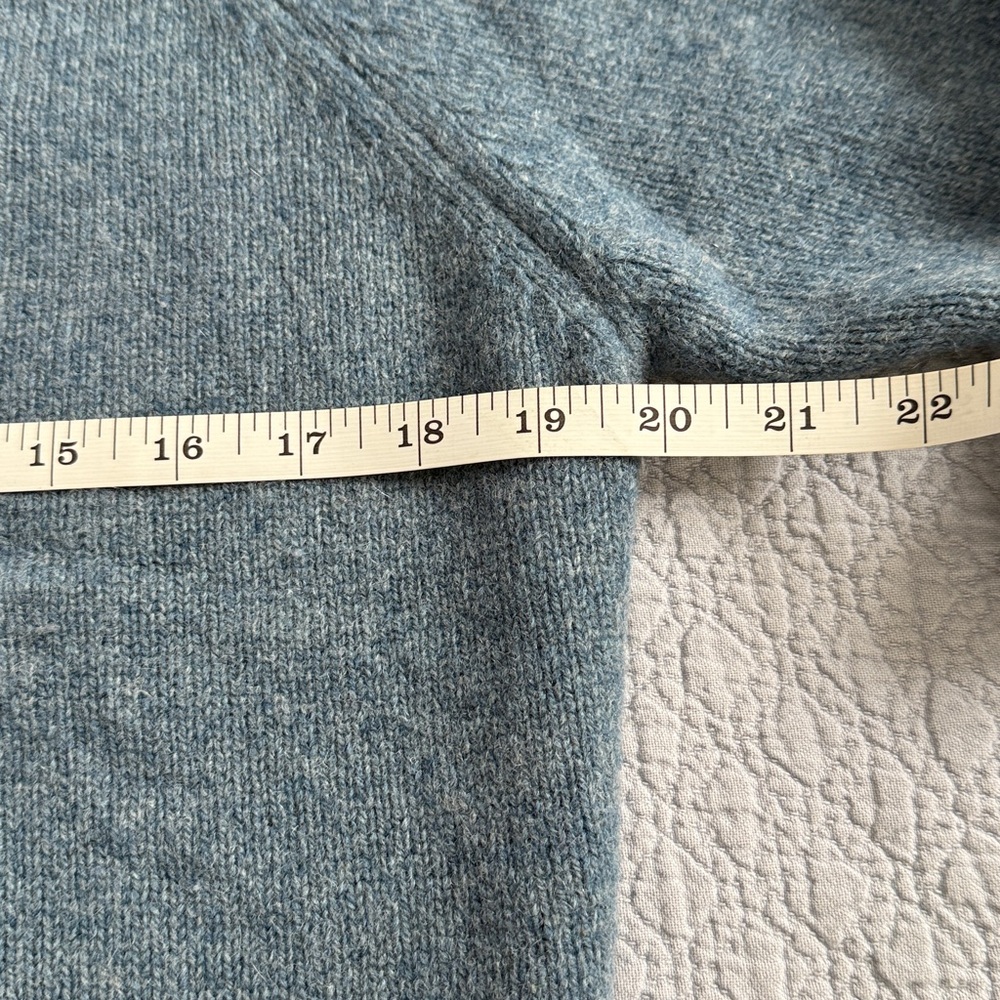 Irish made Cashmere Women's Cardigan Sweater - Picture 6 of 9